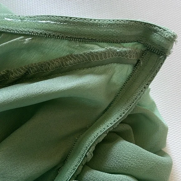 NWT PRETTYLITTLETHING dress 10 - Picture 9 of 14